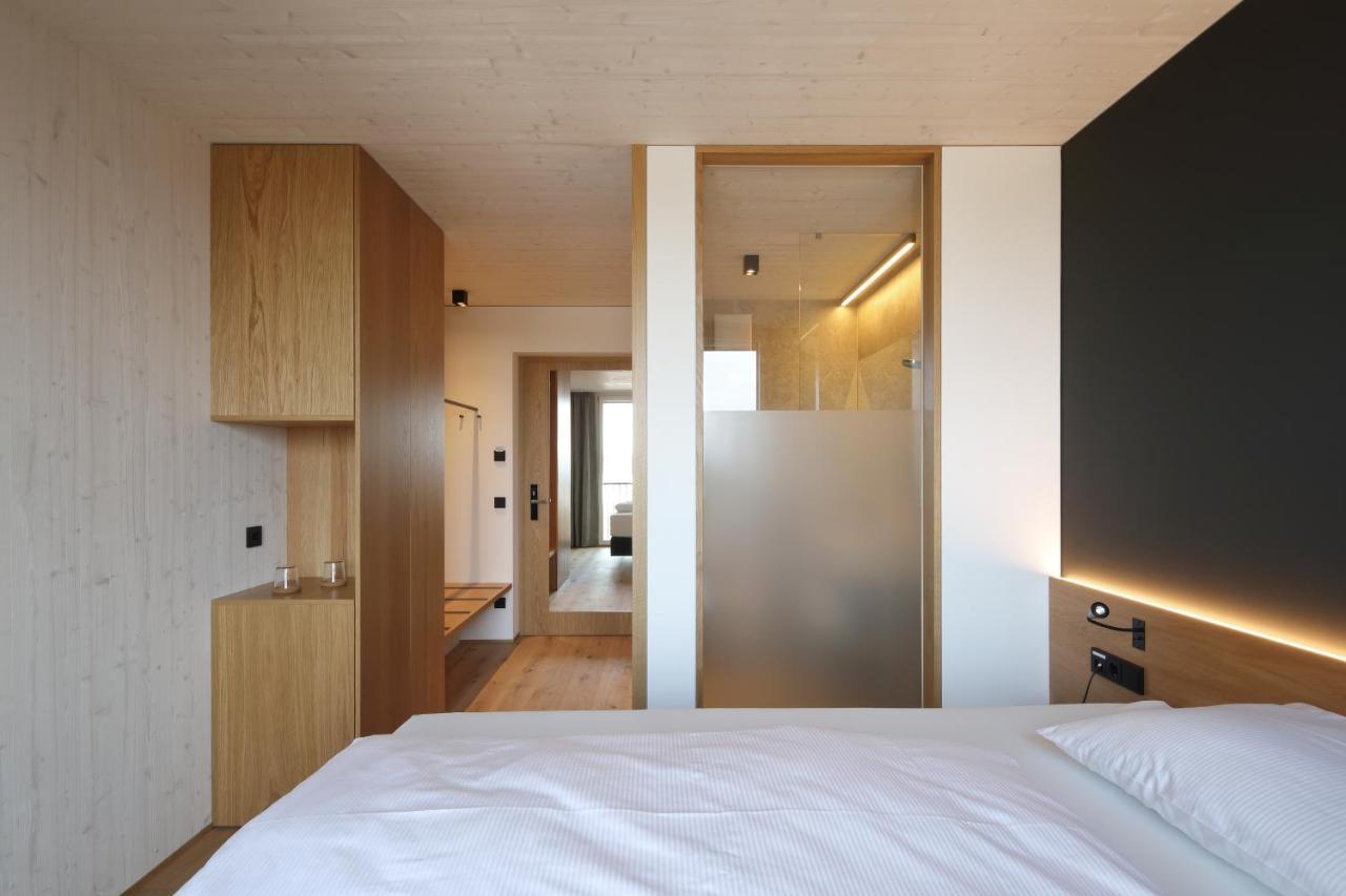 Hotel 2nd